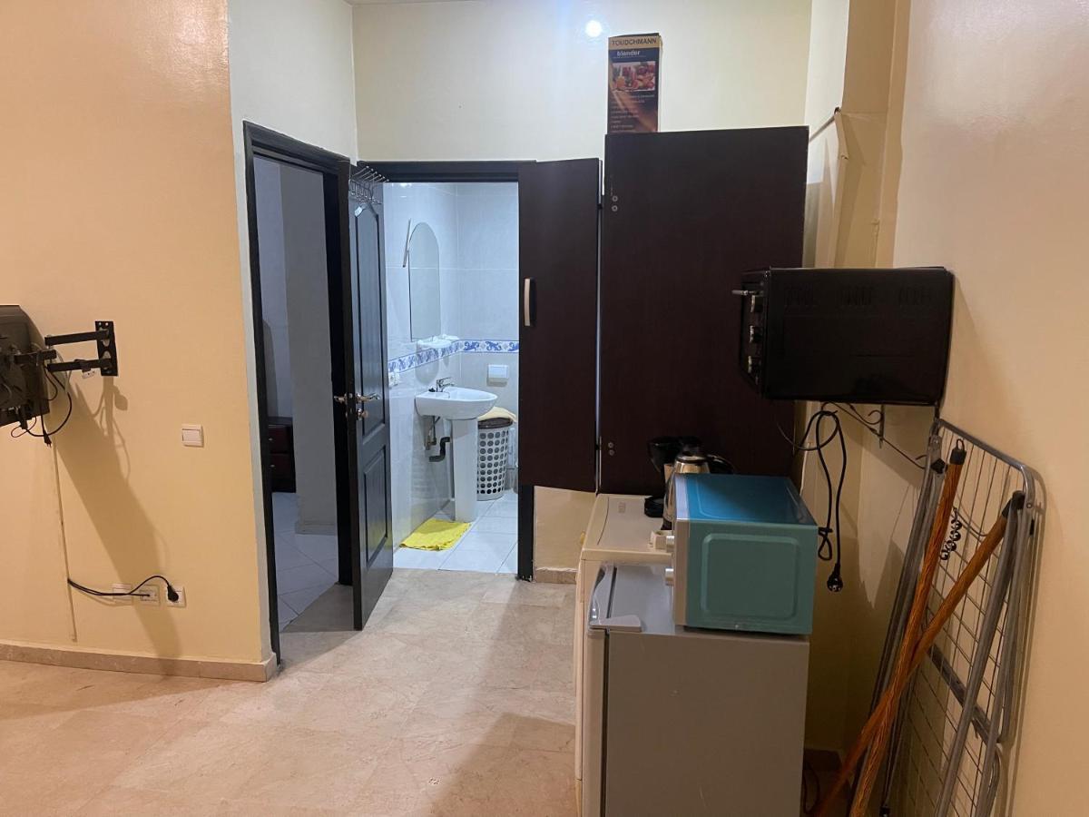 Appartement Numero 4 Au Rez-de-chaussee Pour Famille *